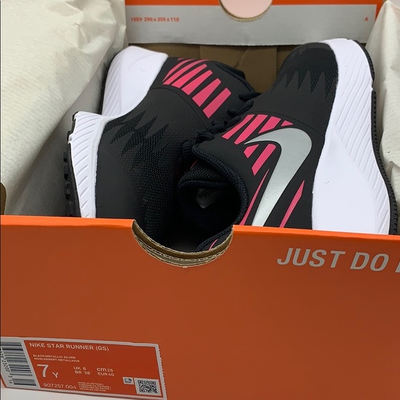 NIKE STAR RUNNER (GS) black/metallic-silver - Picture 4 of 16